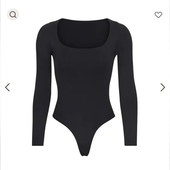 NWOT SKIMS Essential Long Sleeve Scoop Neck Bodysuit - S/M - Picture 2 of 6